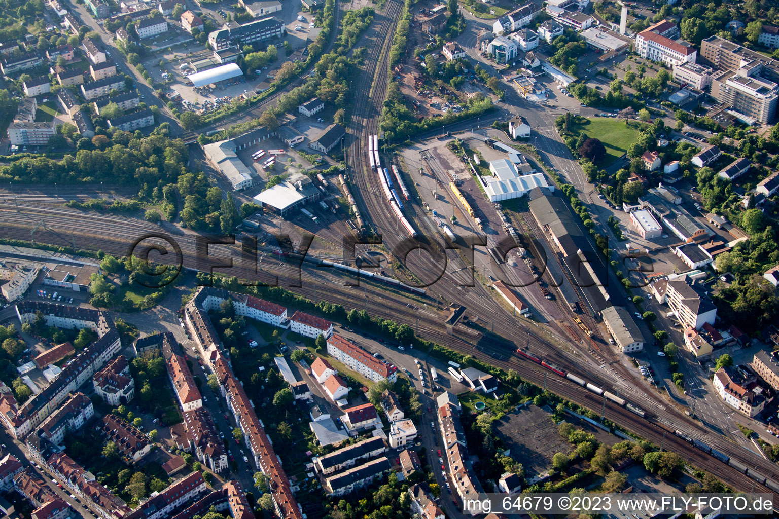 Triangle de piste à Neustadt an der Weinstraße dans le département Rhénanie-Palatinat, Allemagne d'en haut