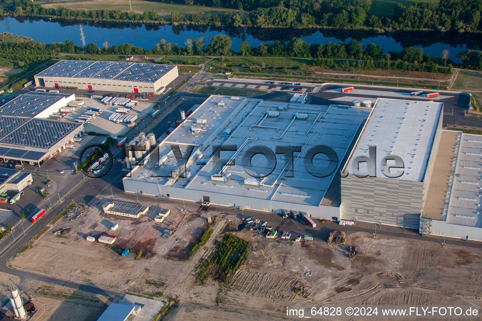 Zone industrielle d'Oberwald à Wörth am Rhein dans le département Rhénanie-Palatinat, Allemagne vue d'en haut