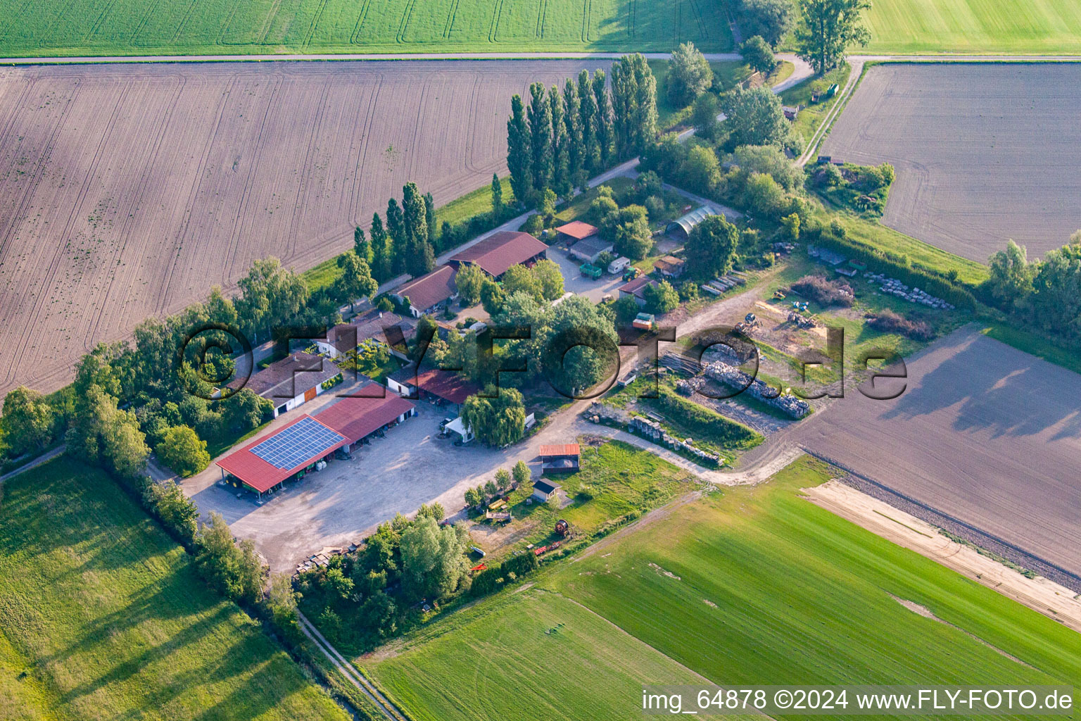 Vue aérienne de Gazon Semler à Elisabethenwörth à le quartier Rheinsheim in Philippsburg dans le département Bade-Wurtemberg, Allemagne