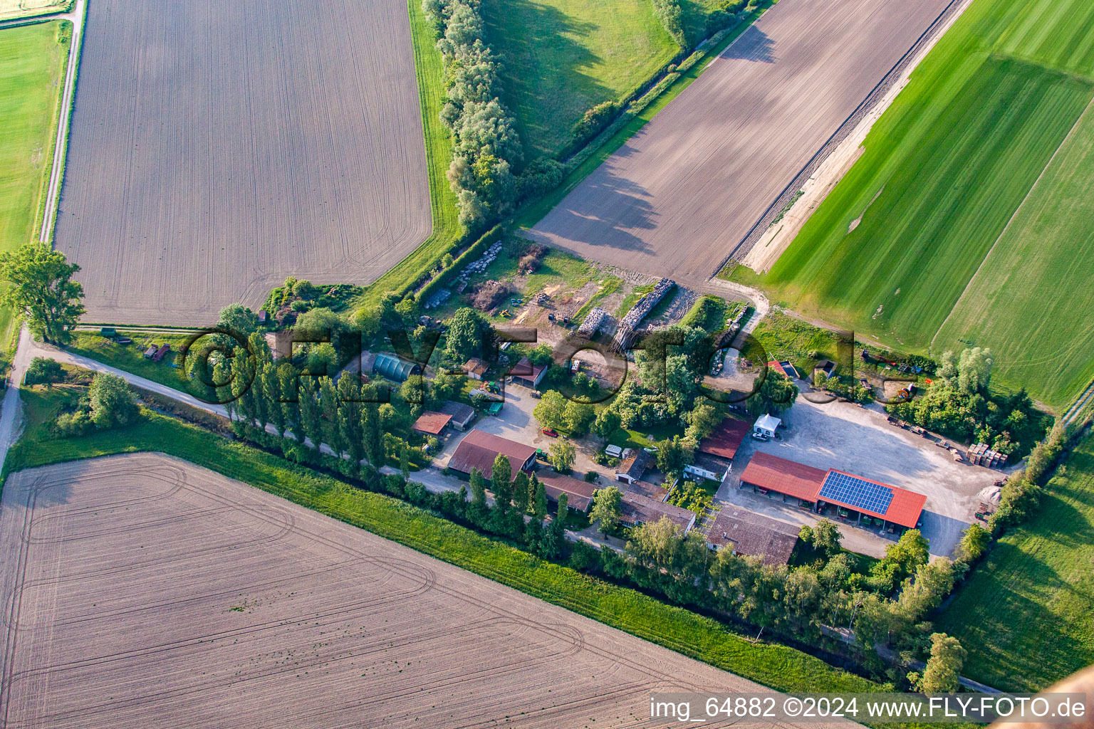 Gazon Semler à Elisabethenwörth à le quartier Rheinsheim in Philippsburg dans le département Bade-Wurtemberg, Allemagne d'en haut