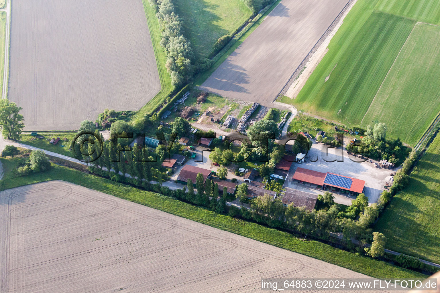 Vue aérienne de Gazon Semler à le quartier Rheinsheim in Philippsburg dans le département Bade-Wurtemberg, Allemagne