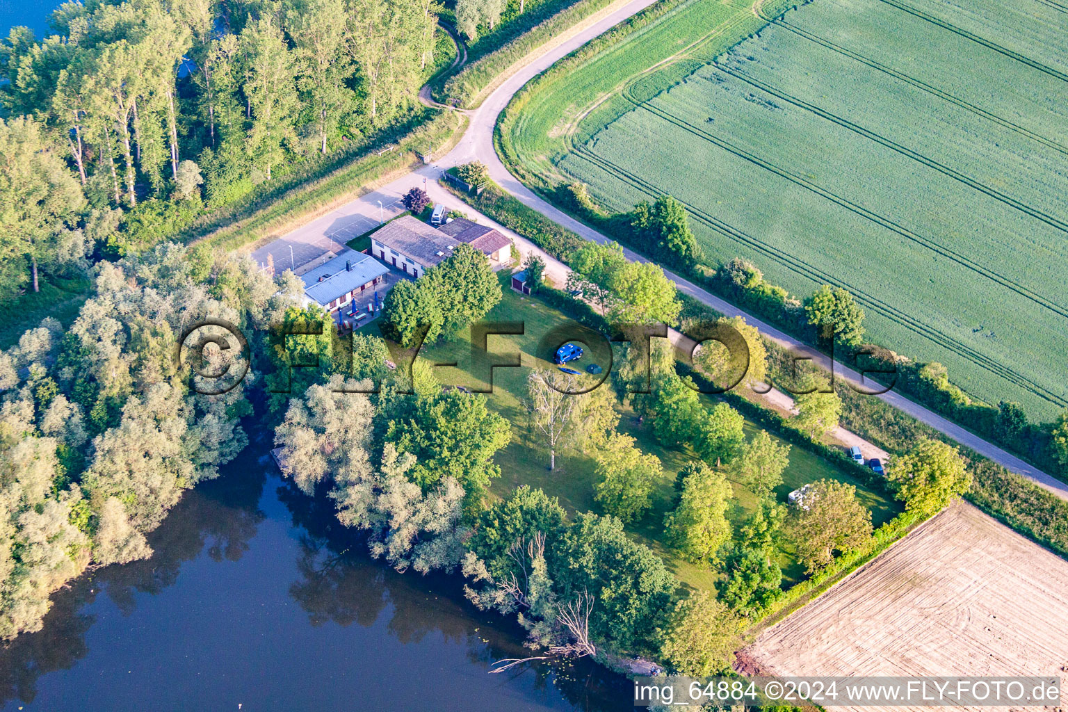 Vue aérienne de Chez Rußheimer Althrein, In d. Aïe à Germersheim dans le département Rhénanie-Palatinat, Allemagne