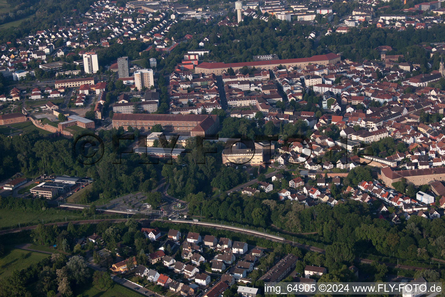 Vue oblique de Germersheim dans le département Rhénanie-Palatinat, Allemagne