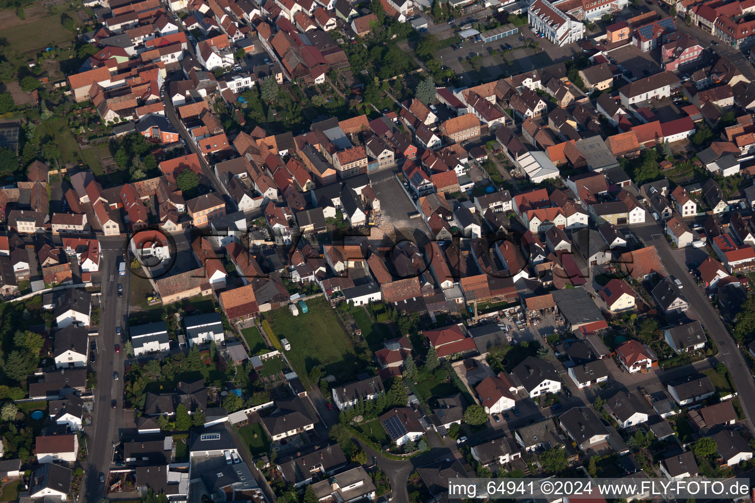 Rülzheim dans le département Rhénanie-Palatinat, Allemagne vue du ciel