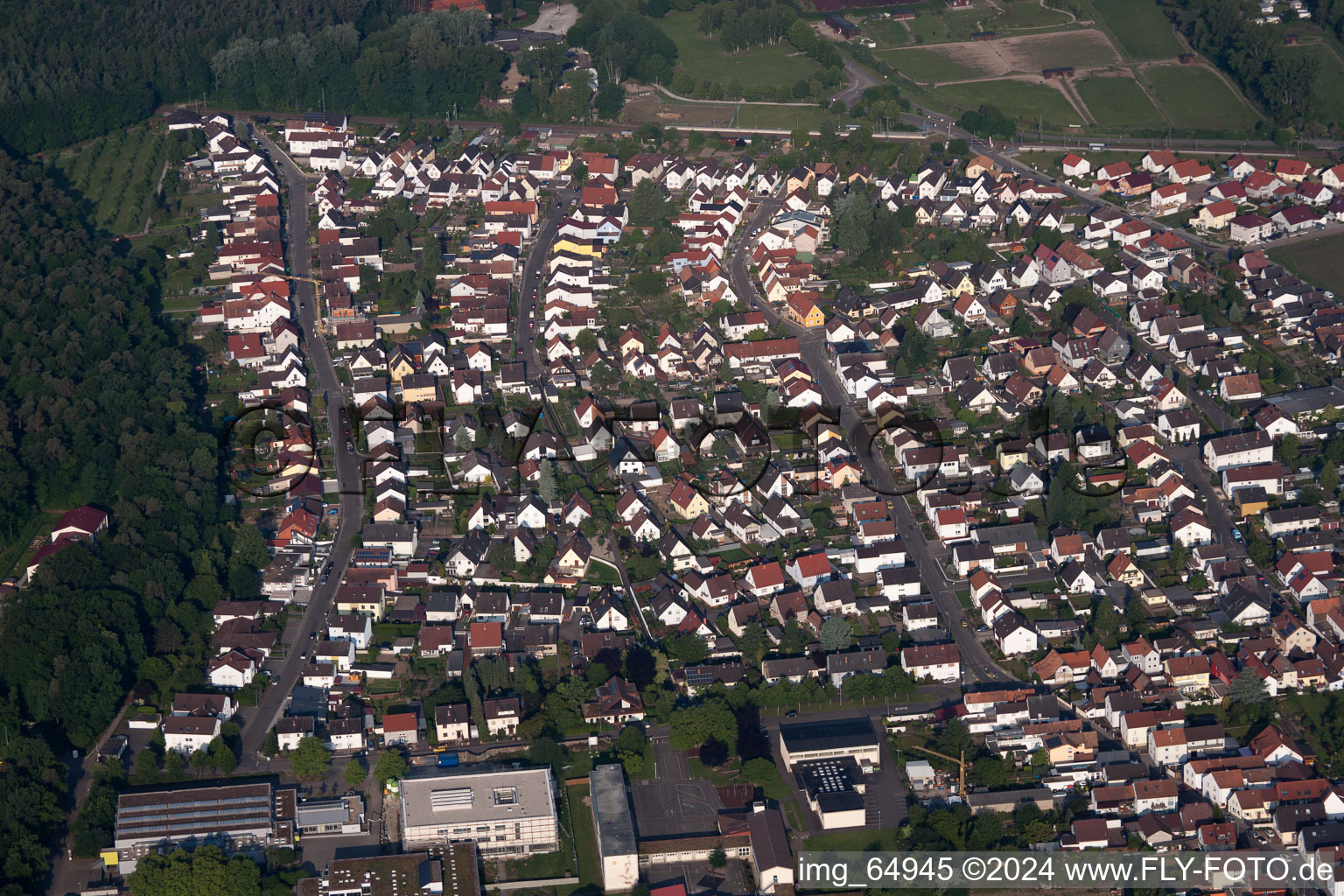 Rülzheim dans le département Rhénanie-Palatinat, Allemagne d'un drone