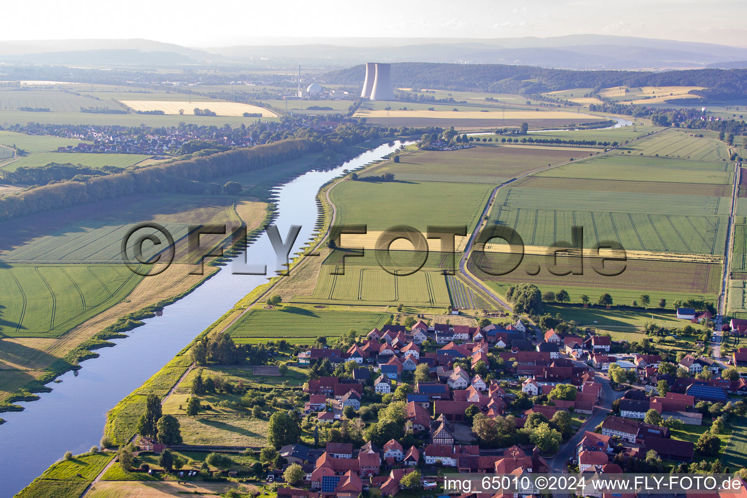 Vue aérienne de Quartier Hajen in Emmerthal dans le département Basse-Saxe, Allemagne