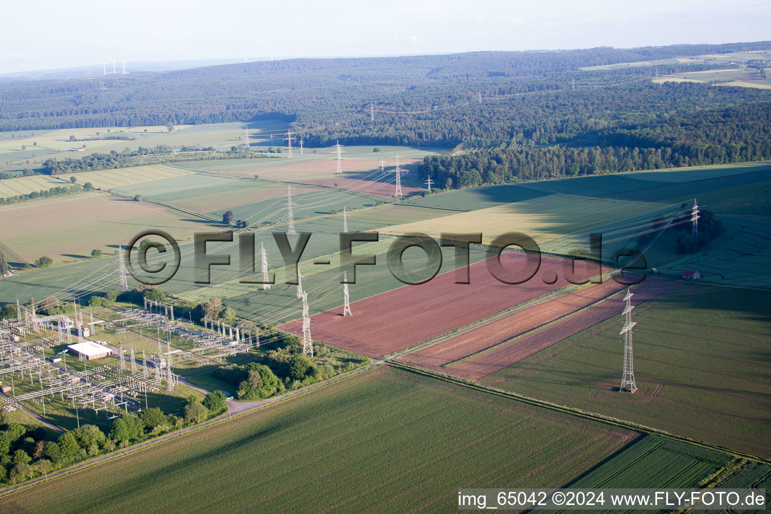 Poste de Grohnde à Emmerthal dans le département Basse-Saxe, Allemagne d'en haut