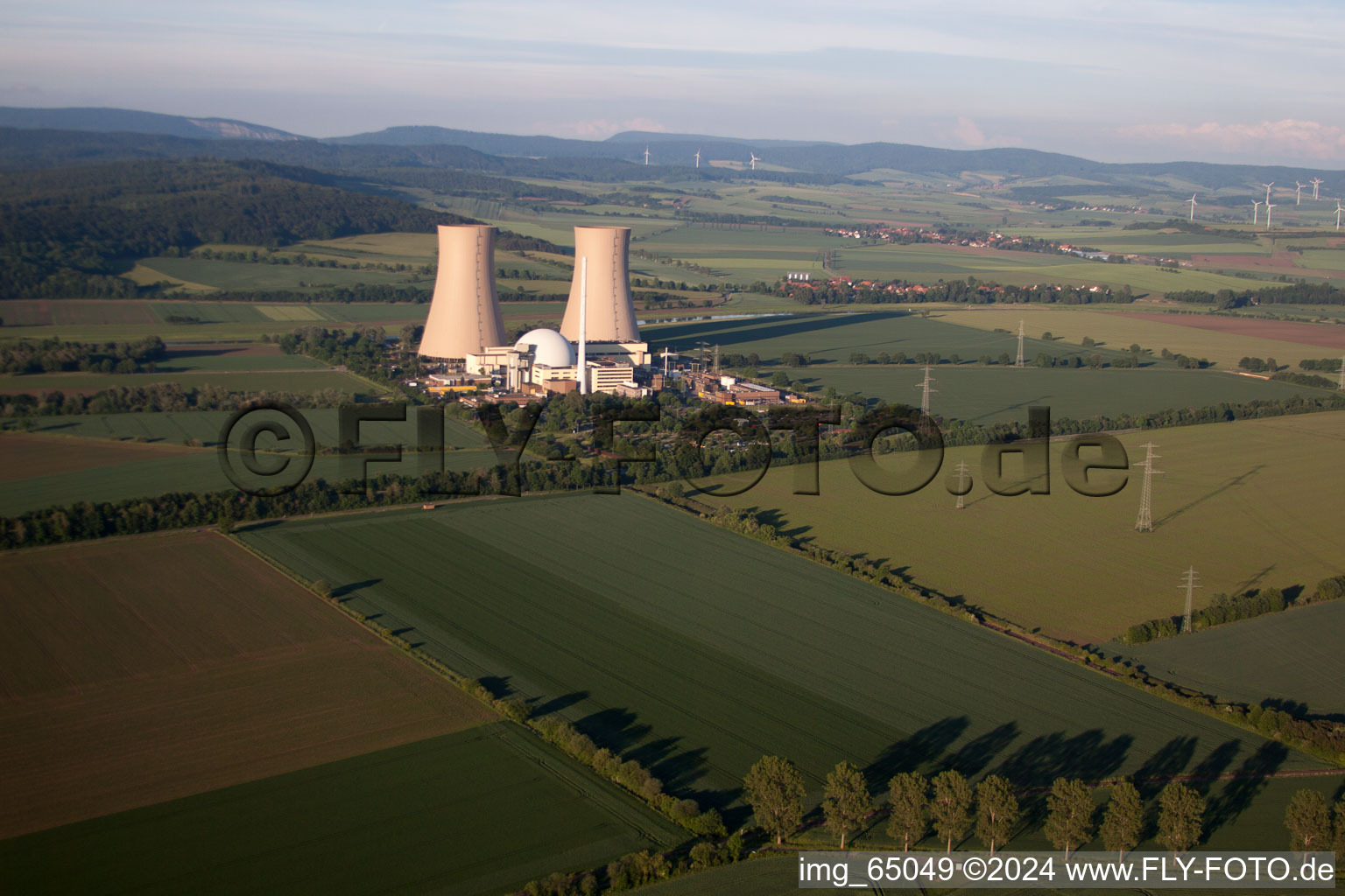 Photographie aérienne de Centrale nucléaire à le quartier Grohnde in Emmerthal dans le département Basse-Saxe, Allemagne