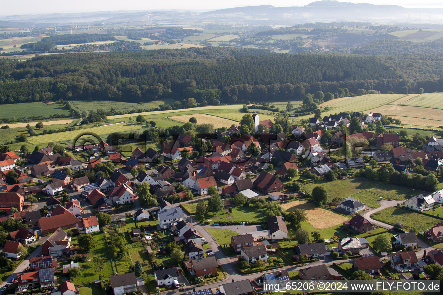 Vue aérienne de Quartier d'Altenbergen à Marienmünster dans le département Rhénanie du Nord-Westphalie, Allemagne