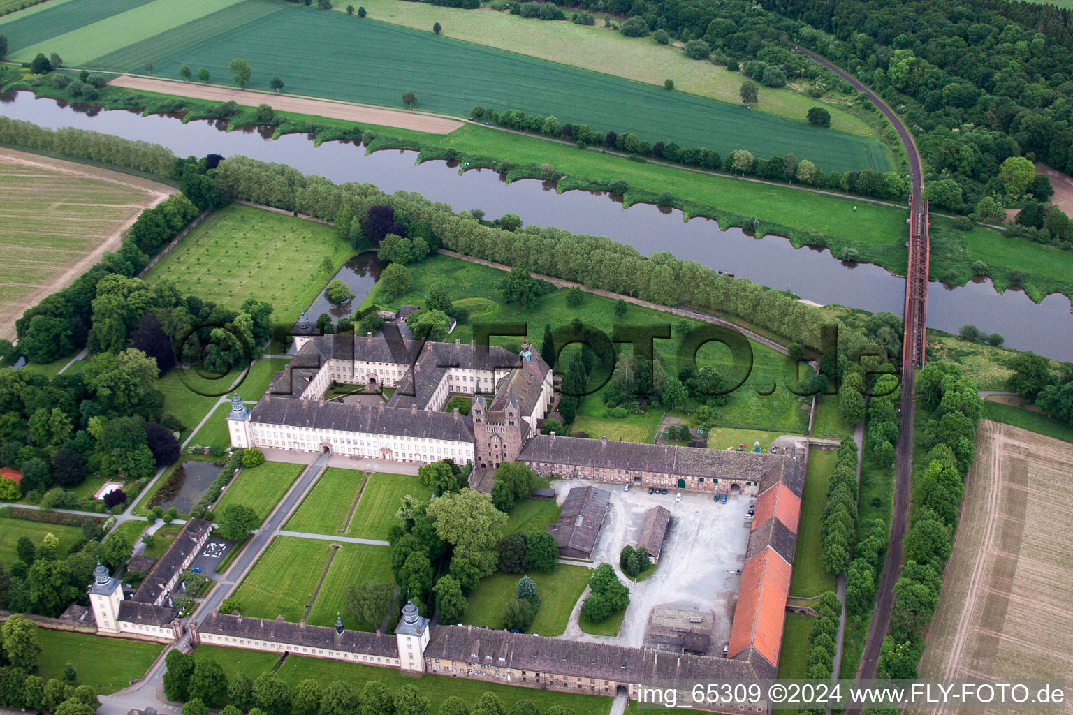 Image drone de Höxter dans le département Rhénanie du Nord-Westphalie, Allemagne