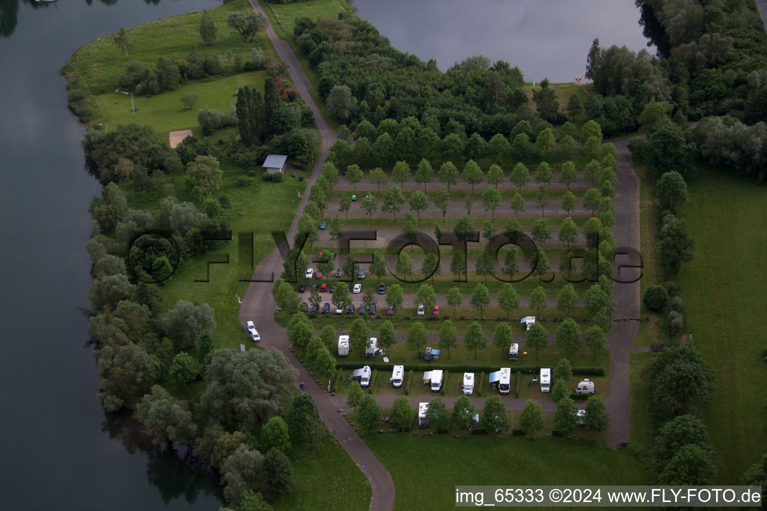 Vue aérienne de Vallée du Weser à Höxter dans le département Rhénanie du Nord-Westphalie, Allemagne