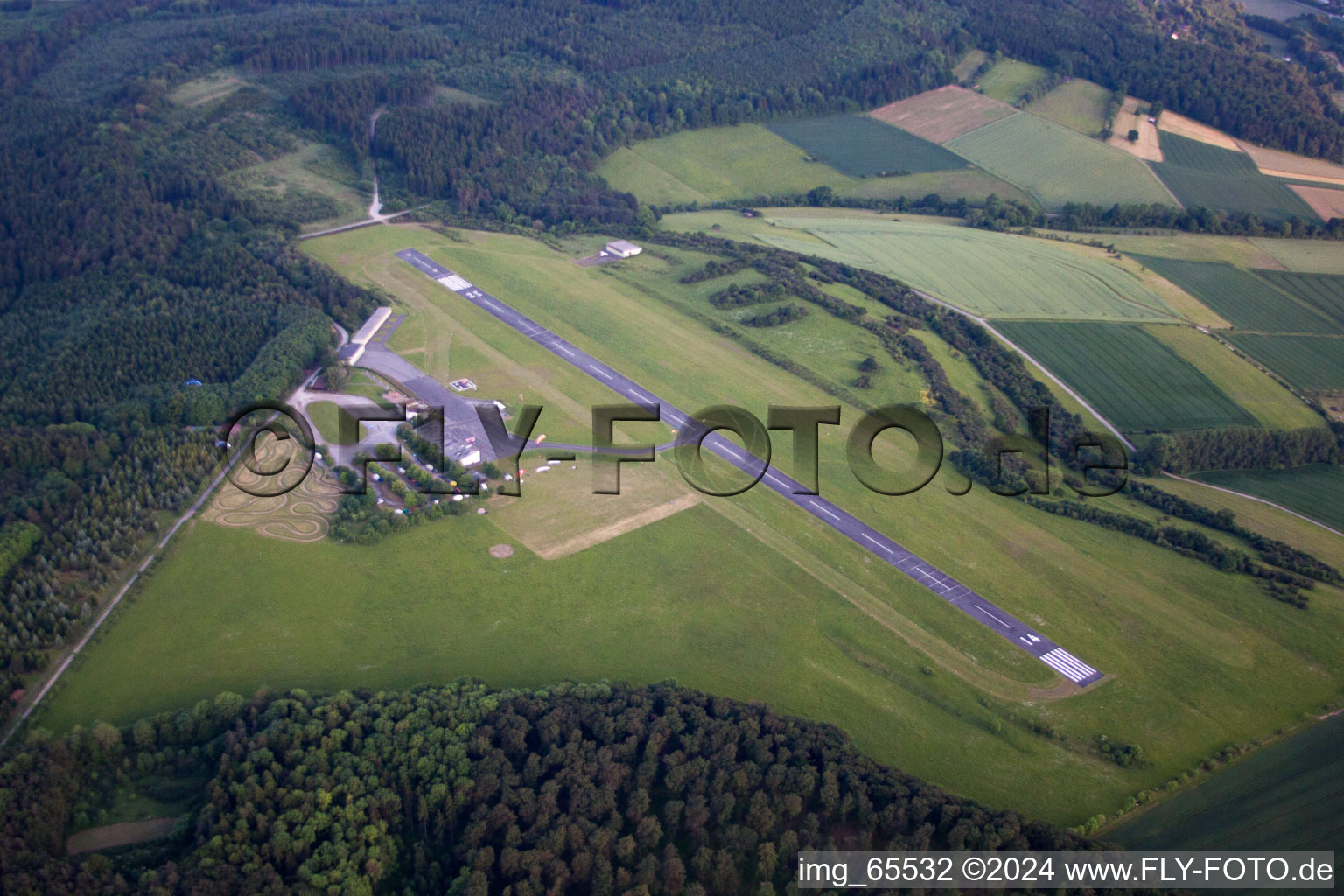 Image drone de Aérodrome à Höxter dans le département Rhénanie du Nord-Westphalie, Allemagne