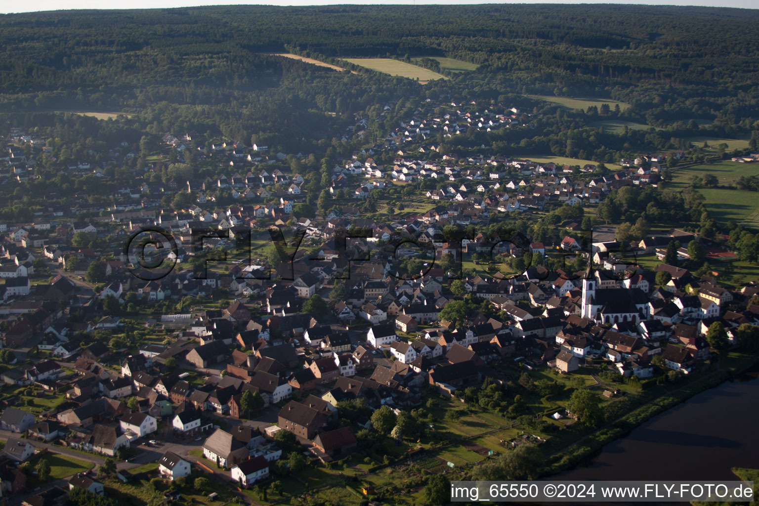 Vue aérienne de Lüchtringen dans le département Rhénanie du Nord-Westphalie, Allemagne