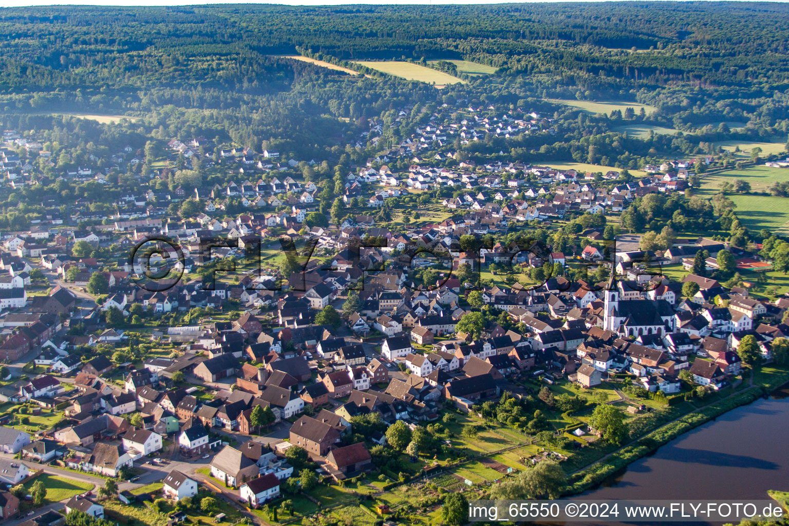 Vue aérienne de Lüchtringen dans le département Rhénanie du Nord-Westphalie, Allemagne