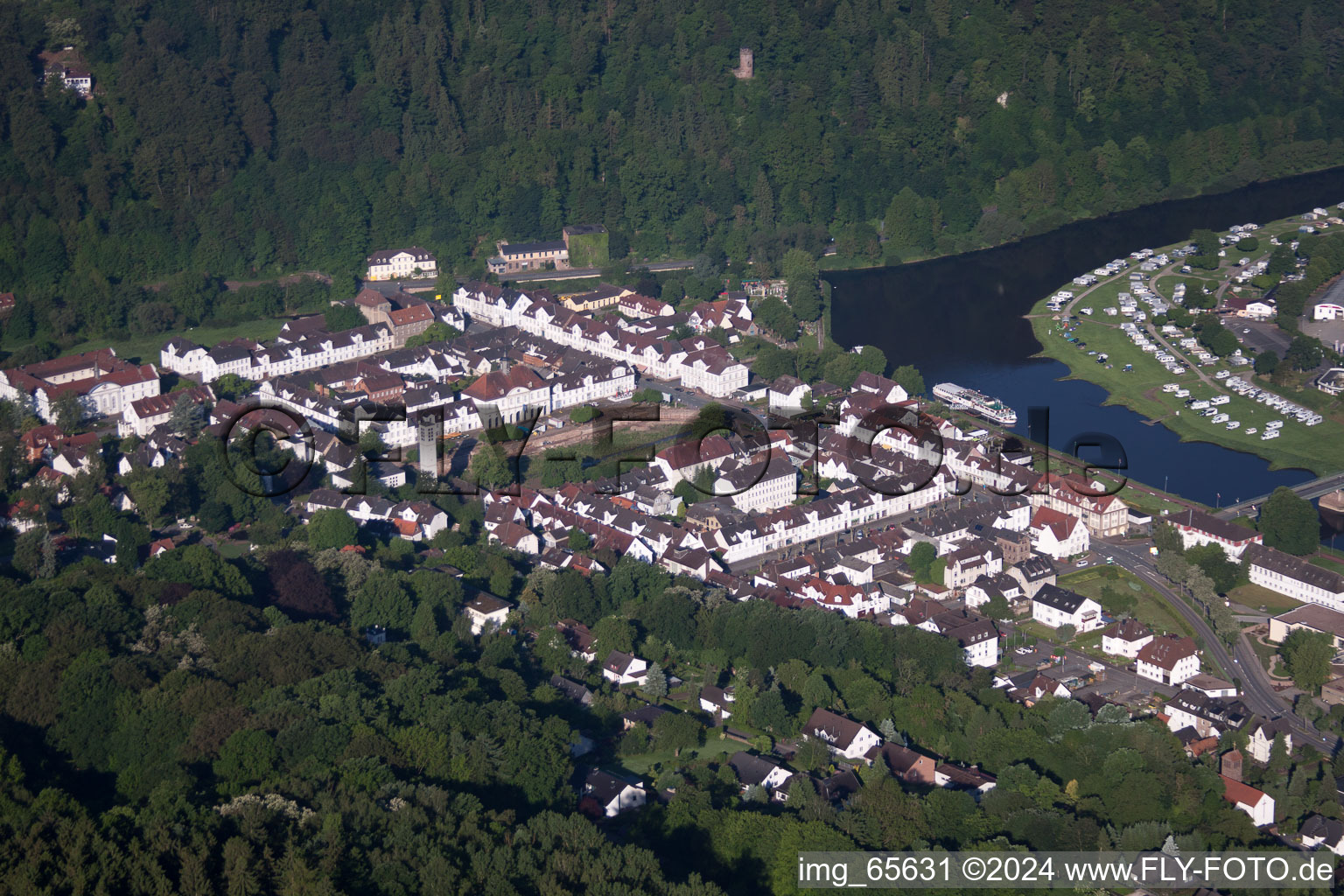 Bad Karlshafen dans le département Hesse, Allemagne d'en haut