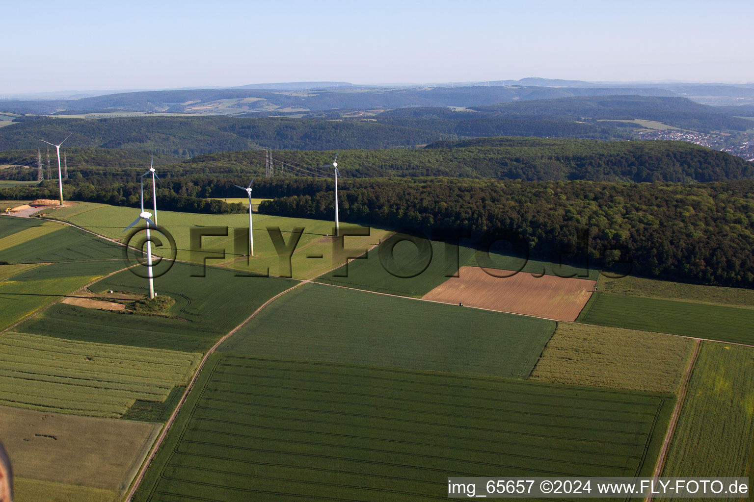 Photographie aérienne de Parc éolien Haarbrück-Wortberg à le quartier Haarbrück in Beverungen dans le département Rhénanie du Nord-Westphalie, Allemagne