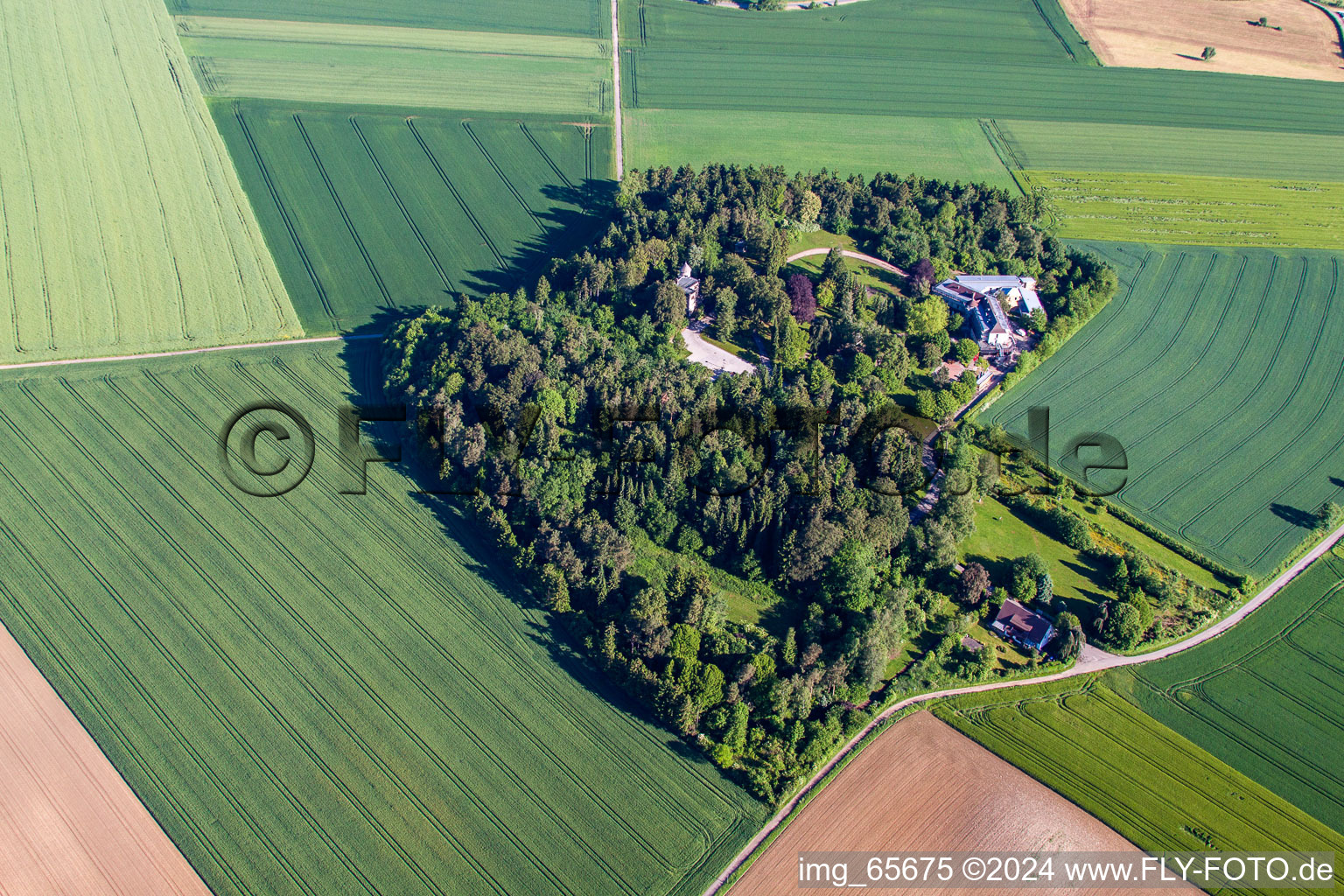 Vue aérienne de Centre de formation en métal de la zone industrielle WBS à Beverungen dans le département Rhénanie du Nord-Westphalie, Allemagne