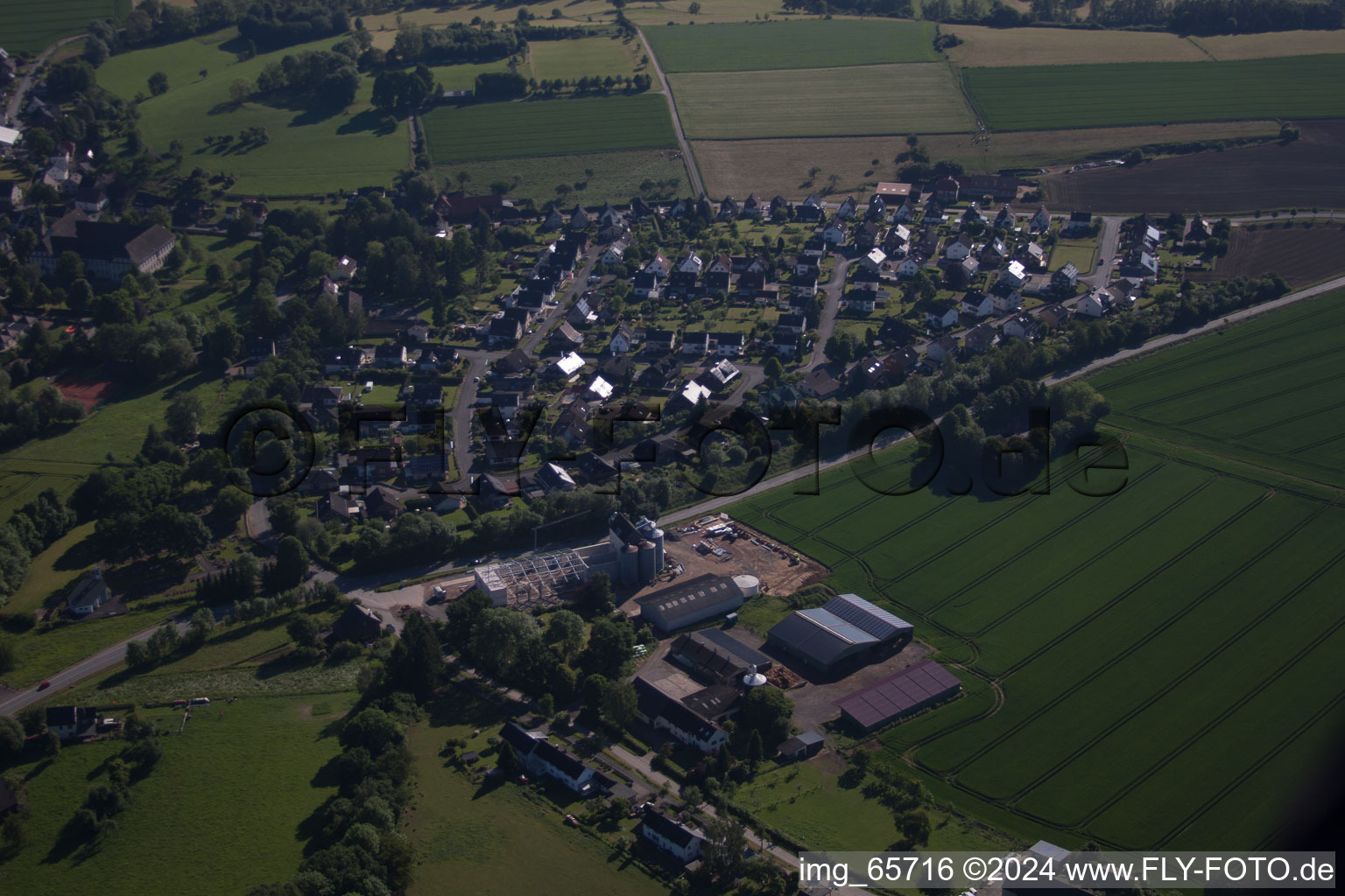 Vue aérienne de Lütmarsen dans le département Rhénanie du Nord-Westphalie, Allemagne