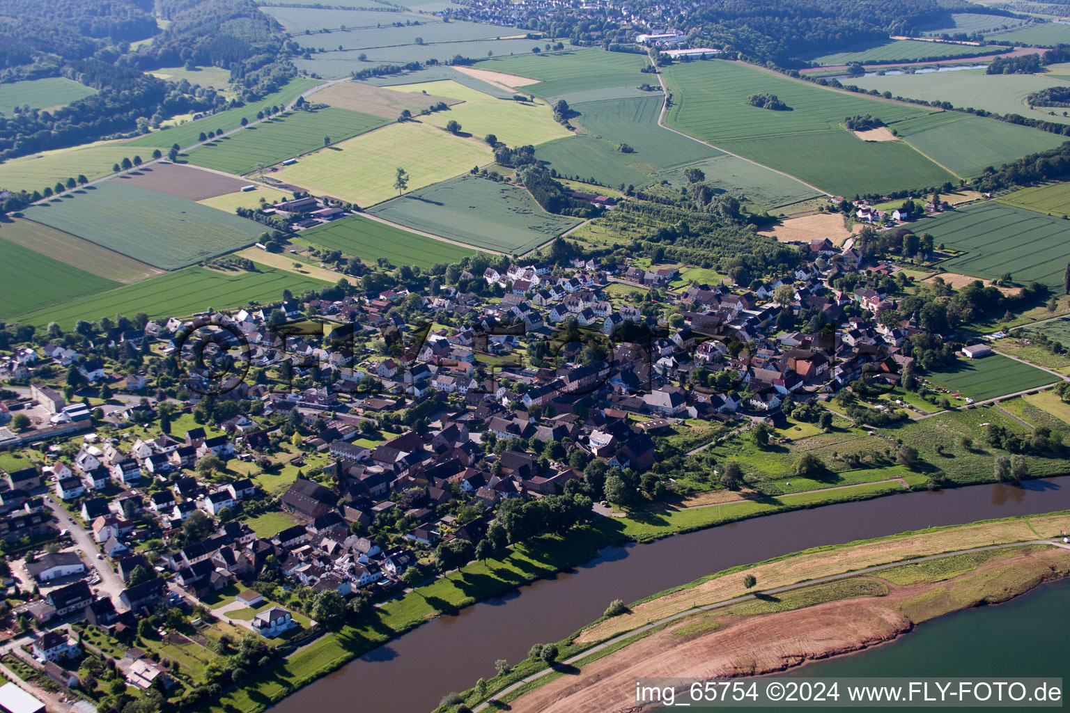 Vue aérienne de Boffzen dans le département Basse-Saxe, Allemagne