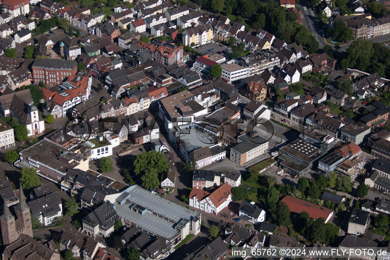 Vue oblique de Höxter dans le département Rhénanie du Nord-Westphalie, Allemagne