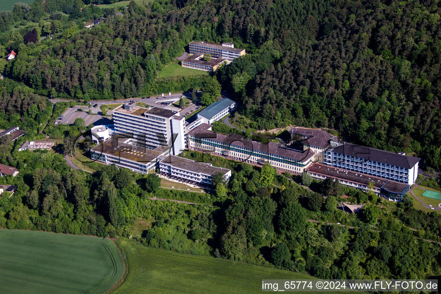 Vue aérienne de Terrain de la clinique de l'hôpital Asklepios Weserbergland-Klinik - Rhénanie du Nord-Westphalie à Höxter dans le département Rhénanie du Nord-Westphalie, Allemagne