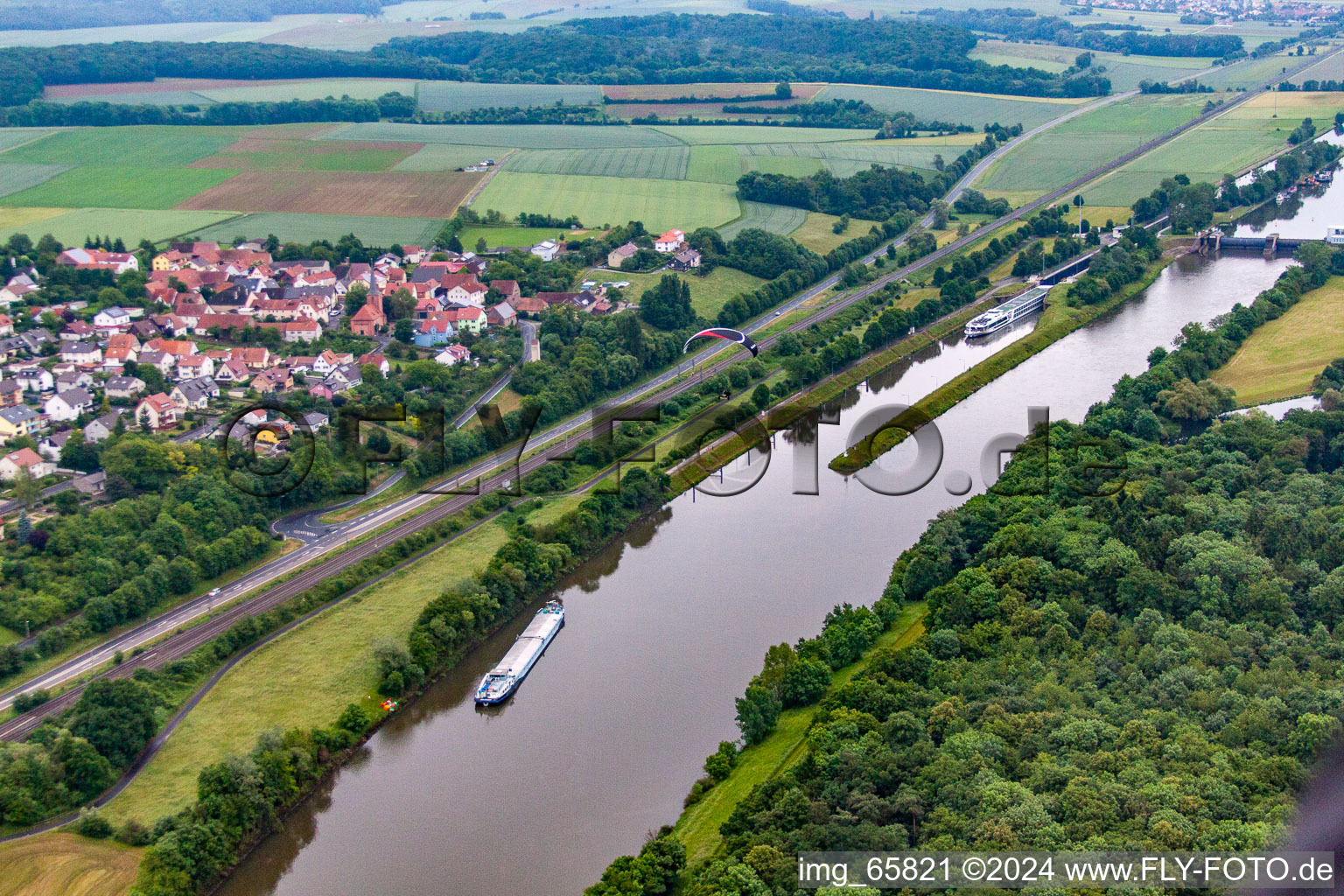 Vue aérienne de Quartier Ottendorf in Gädheim dans le département Bavière, Allemagne