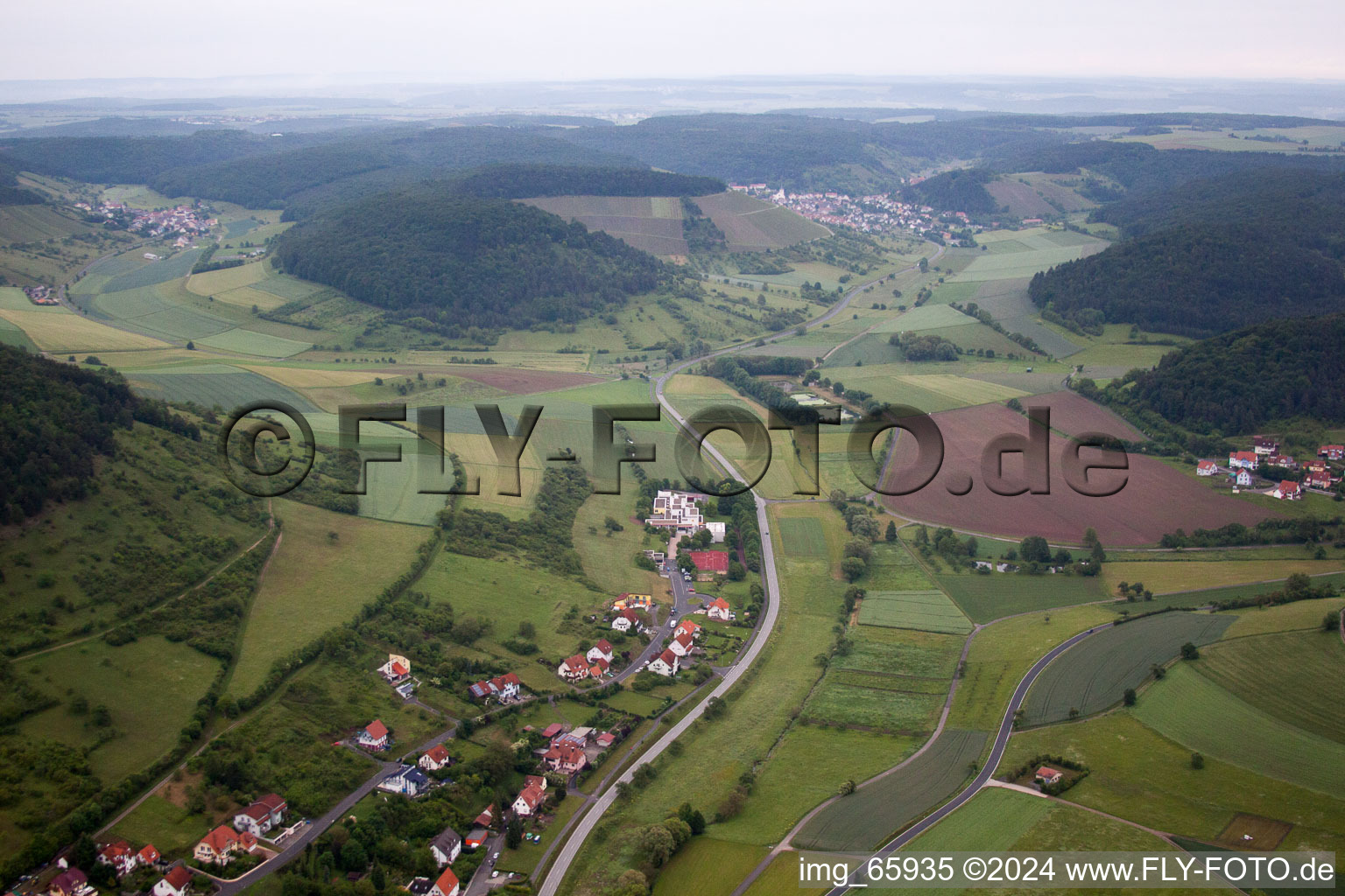 Vue oblique de Euerdorf dans le département Bavière, Allemagne