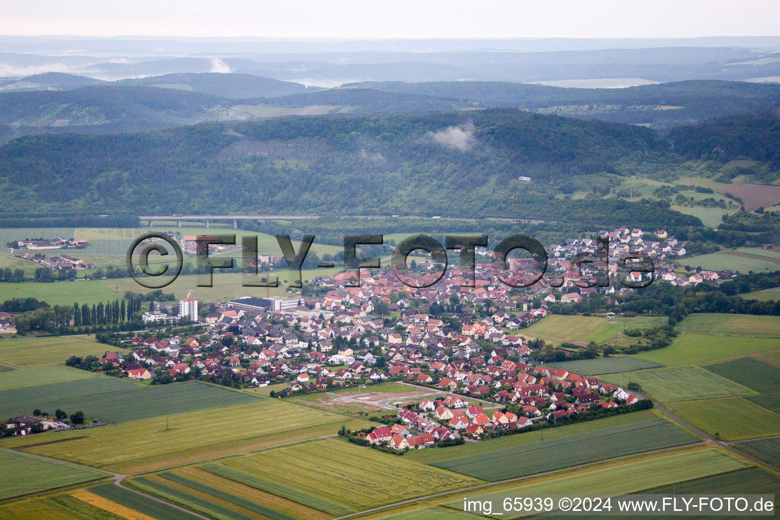 Vue aérienne de Quartier Wirmsthal à Aura an der Saale à Wirmsthal dans le département Bavière, Allemagne