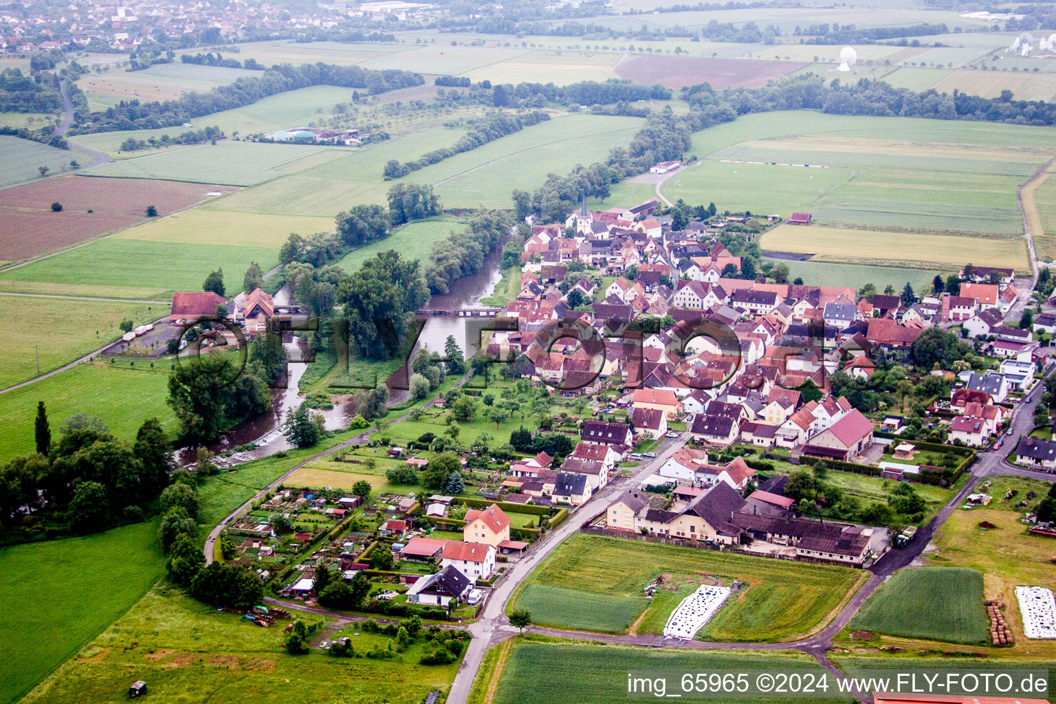 Vue aérienne de Zones riveraines de la Saale franconienne dans le quartier Westheim à Hammelburg à Westheim dans le département Bavière, Allemagne