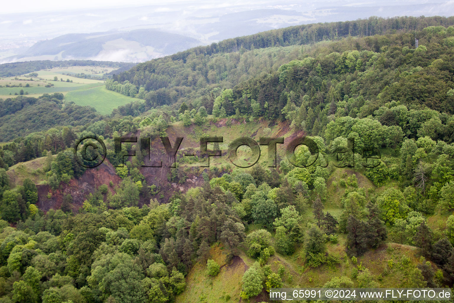 Vue aérienne de Weickersgrüben dans le département Bavière, Allemagne