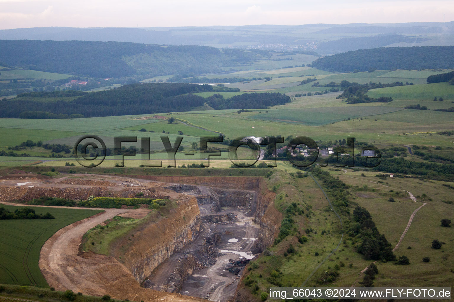 Photographie aérienne de Karlburg dans le département Bavière, Allemagne