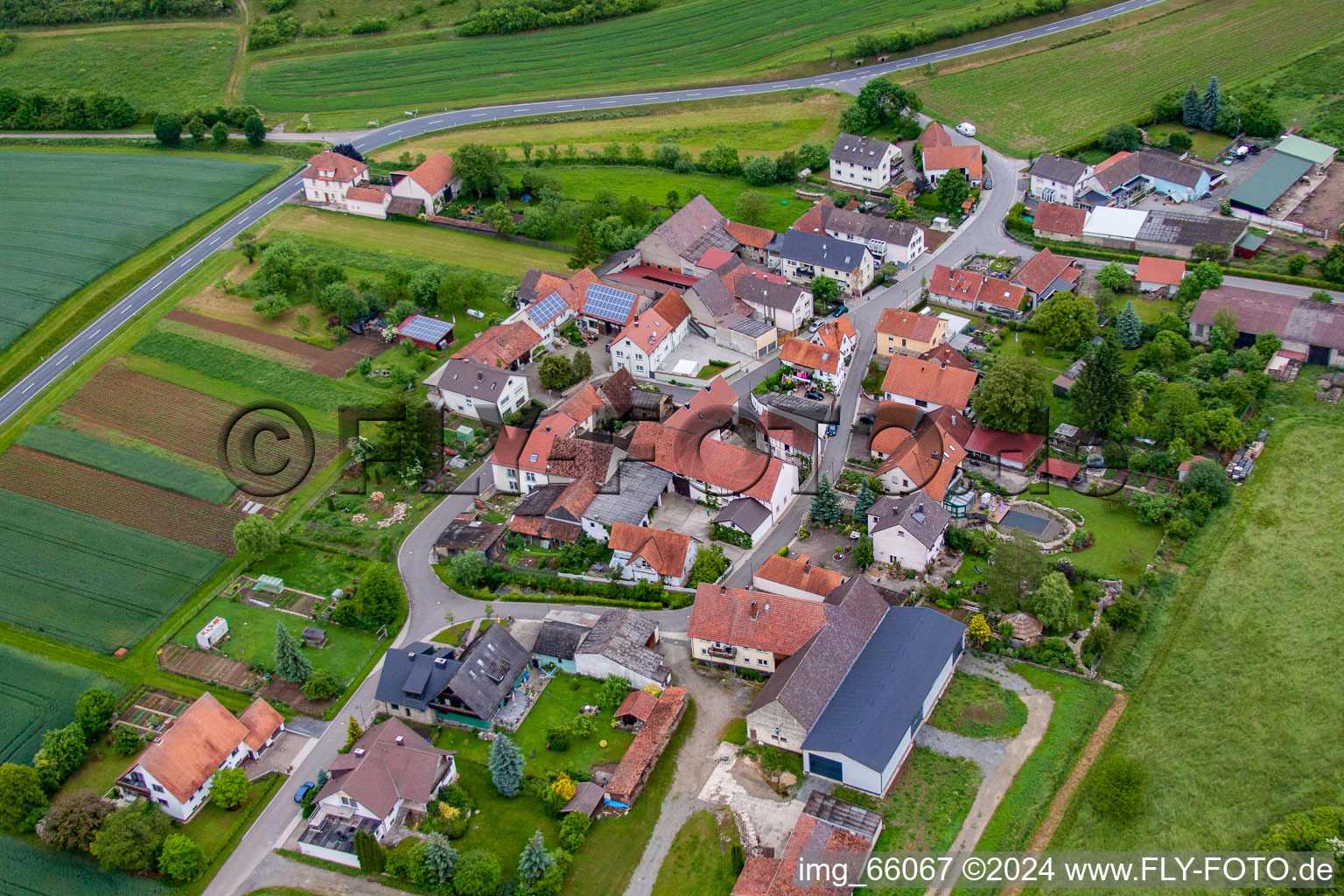 Vue aérienne de Quartier Reuchelheim in Arnstein dans le département Bavière, Allemagne