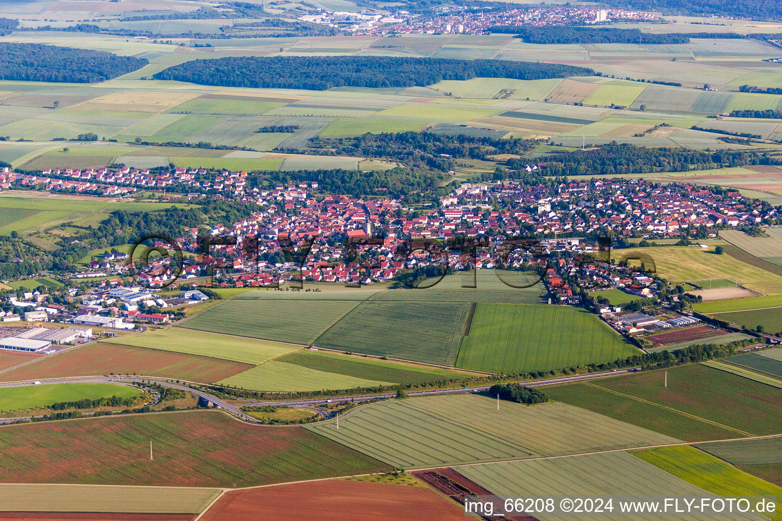 Photographie aérienne de Vue des rues et des maisons des quartiers résidentiels à Rimpar dans le département Bavière, Allemagne