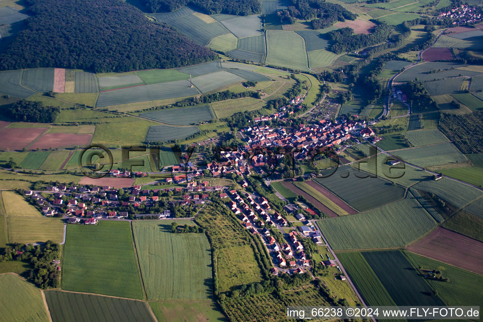 Vue aérienne de Quartier Unteraltertheim in Altertheim dans le département Bavière, Allemagne