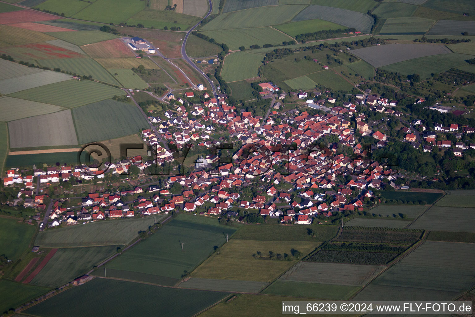 Vue aérienne de Quartier Oberaltertheim in Altertheim dans le département Bavière, Allemagne