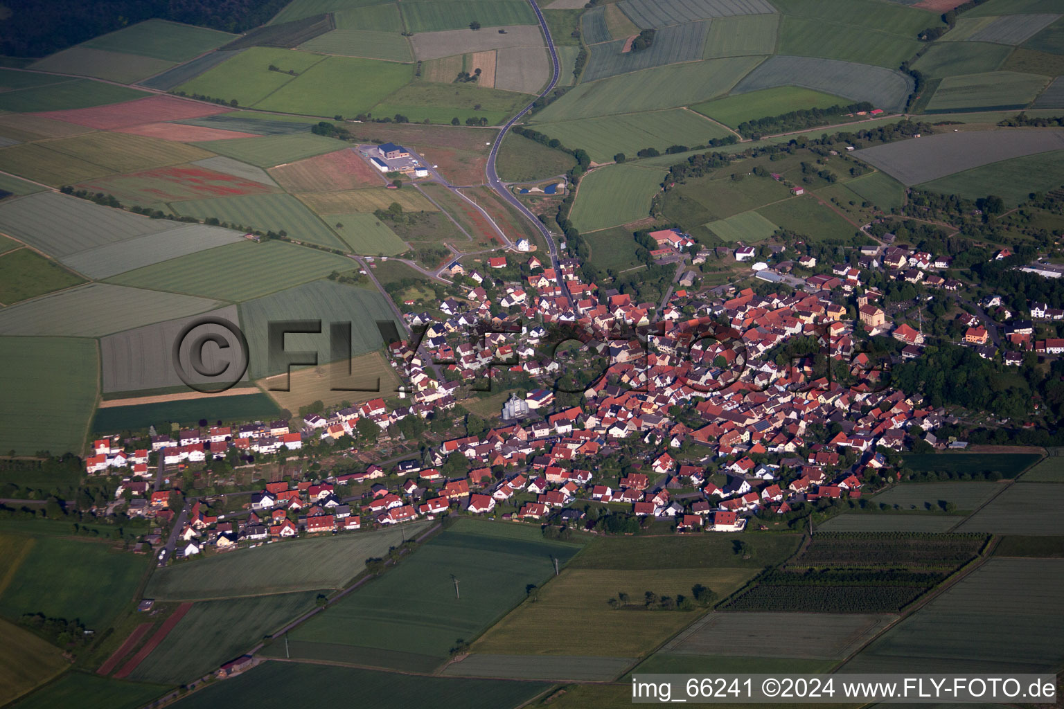 Vue aérienne de Quartier Oberaltertheim in Altertheim dans le département Bavière, Allemagne