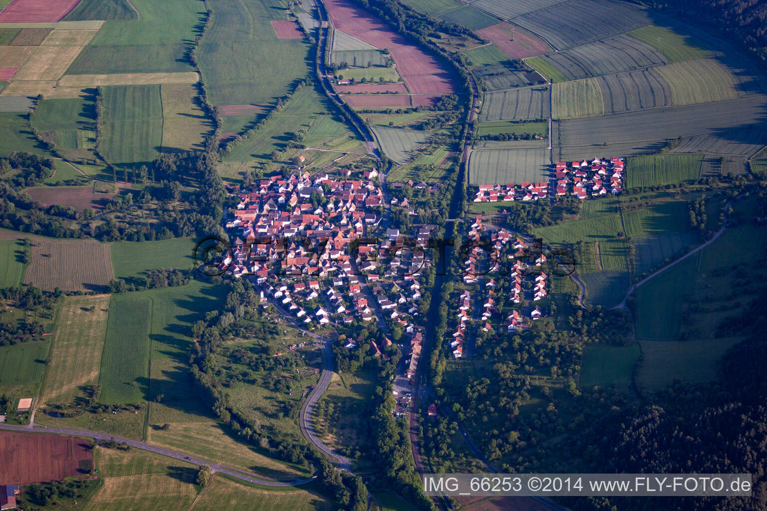 Tauberbischofsheim dans le département Bade-Wurtemberg, Allemagne hors des airs