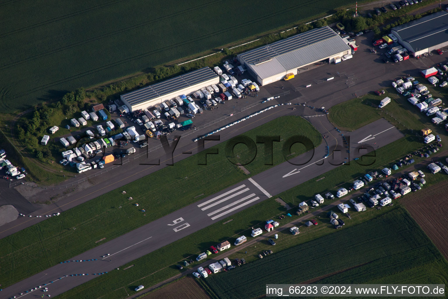 Vue oblique de Aérodrome à Walldürn dans le département Bade-Wurtemberg, Allemagne