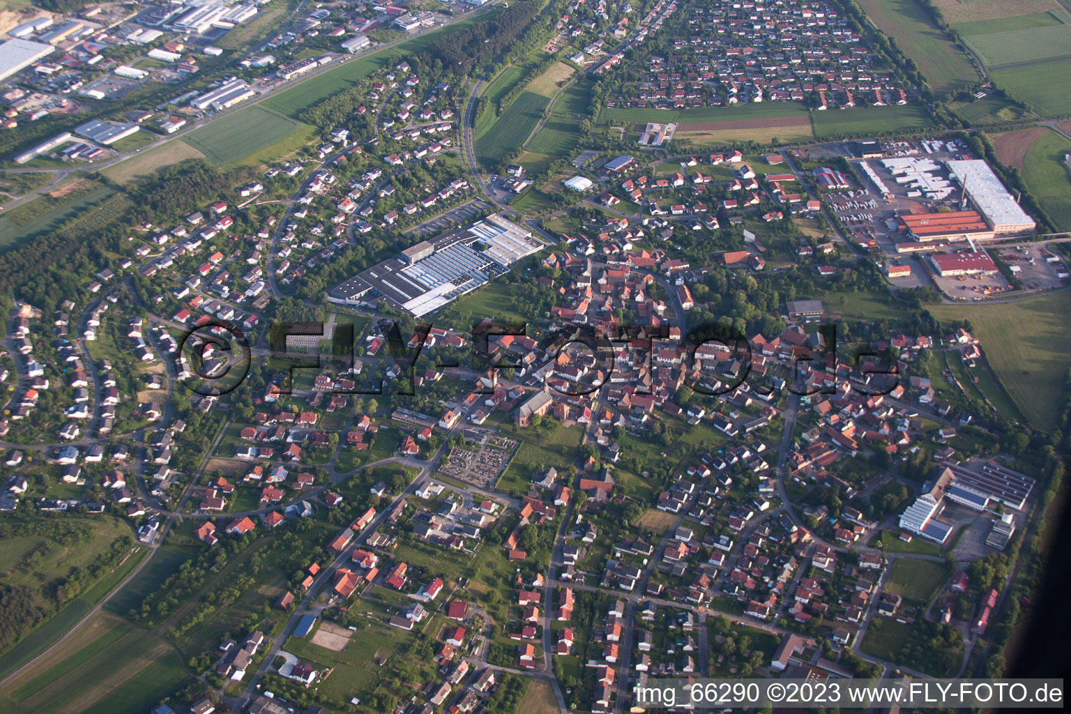 Photographie aérienne de Hainstadt dans le département Bade-Wurtemberg, Allemagne