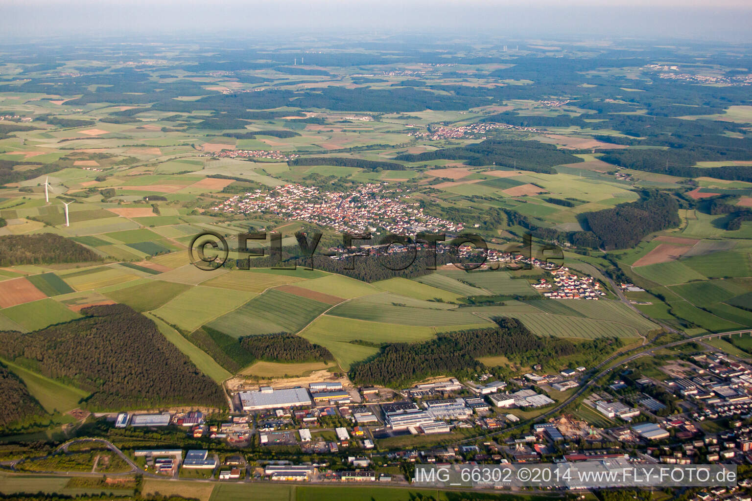 Vue aérienne de Hettingen à Buchen dans le département Bade-Wurtemberg, Allemagne