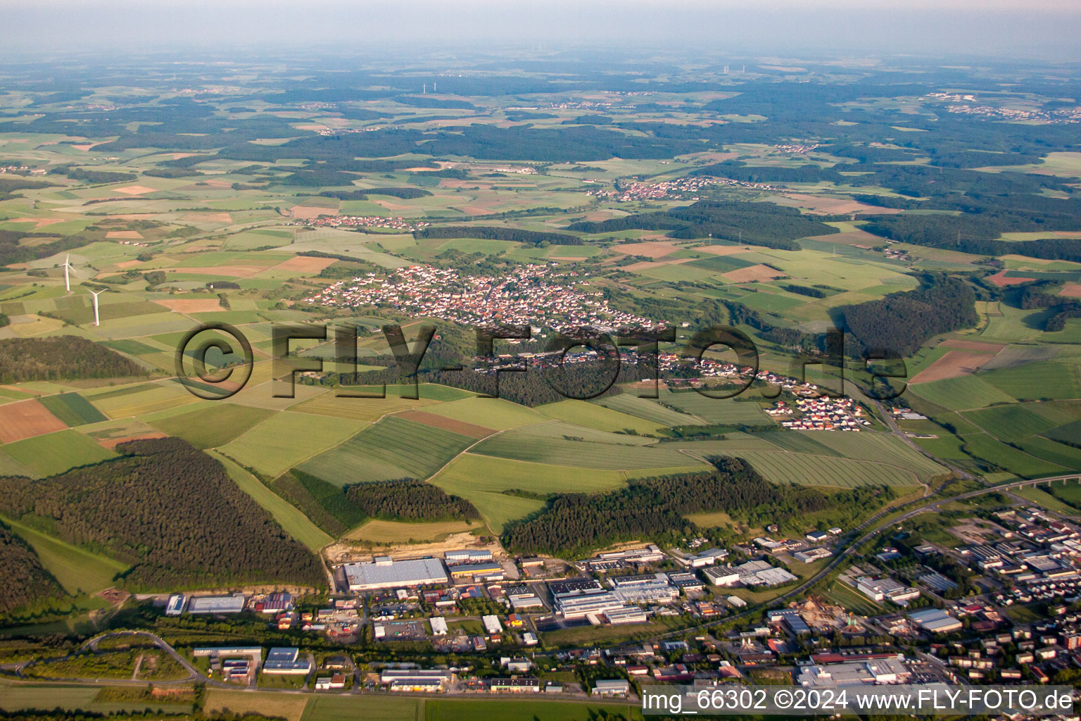 Vue aérienne de Hettingen à Buchen dans le département Bade-Wurtemberg, Allemagne