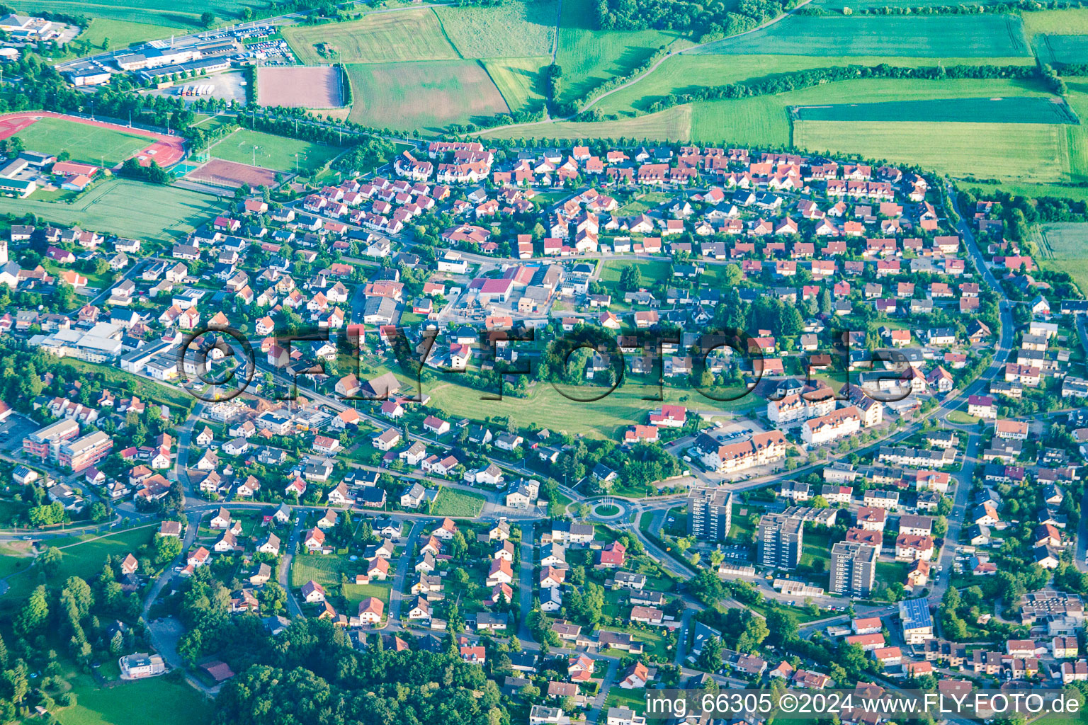 Vue aérienne de Sur le ring à Buchen dans le département Bade-Wurtemberg, Allemagne