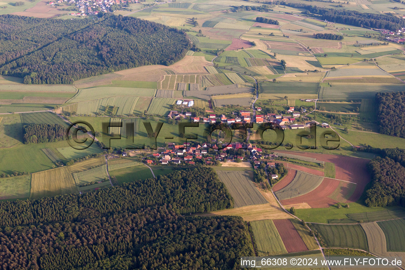 Vue aérienne de Quartier Einbach in Buchen dans le département Bade-Wurtemberg, Allemagne