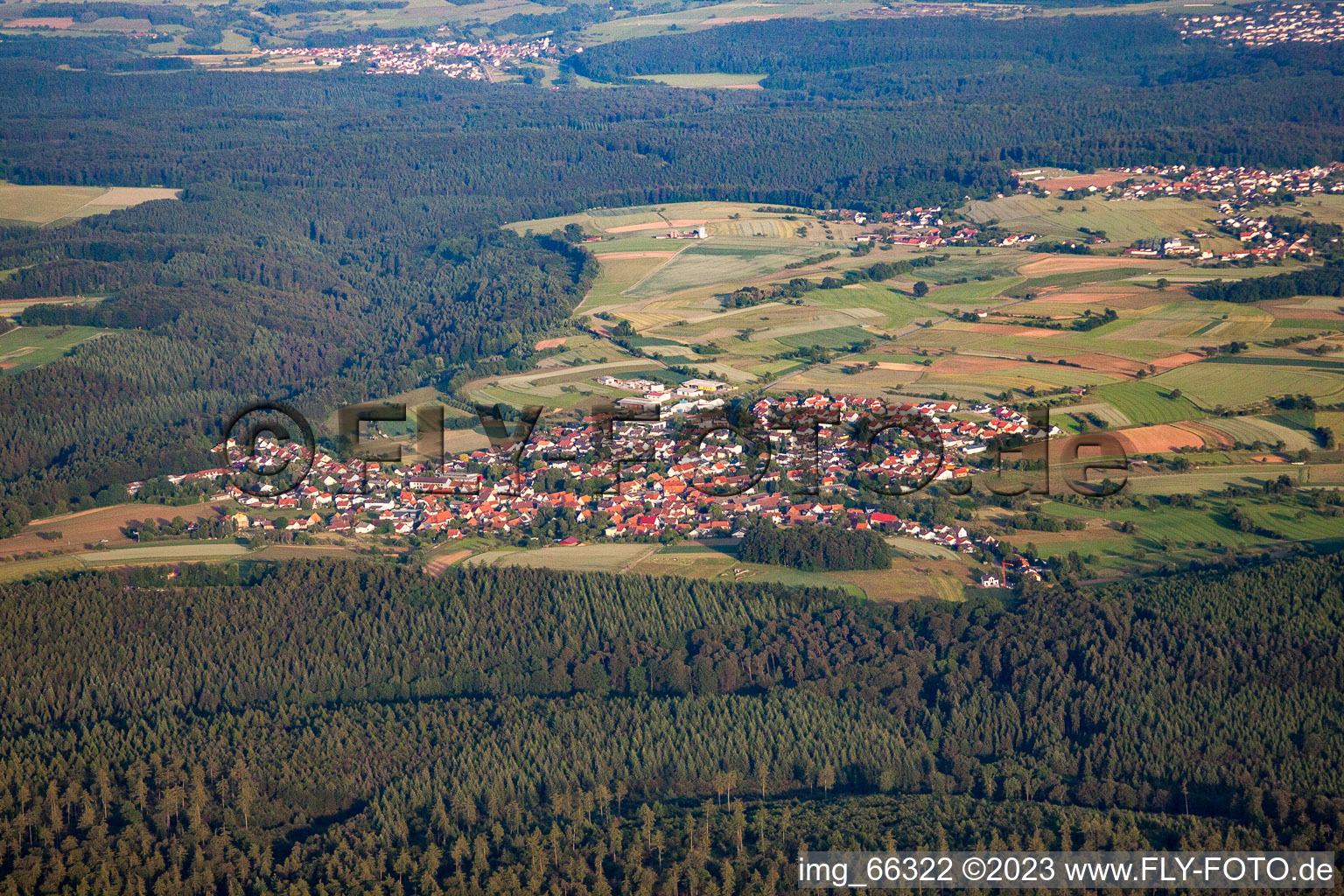 Vue aérienne de Fahrenbach dans le département Bade-Wurtemberg, Allemagne