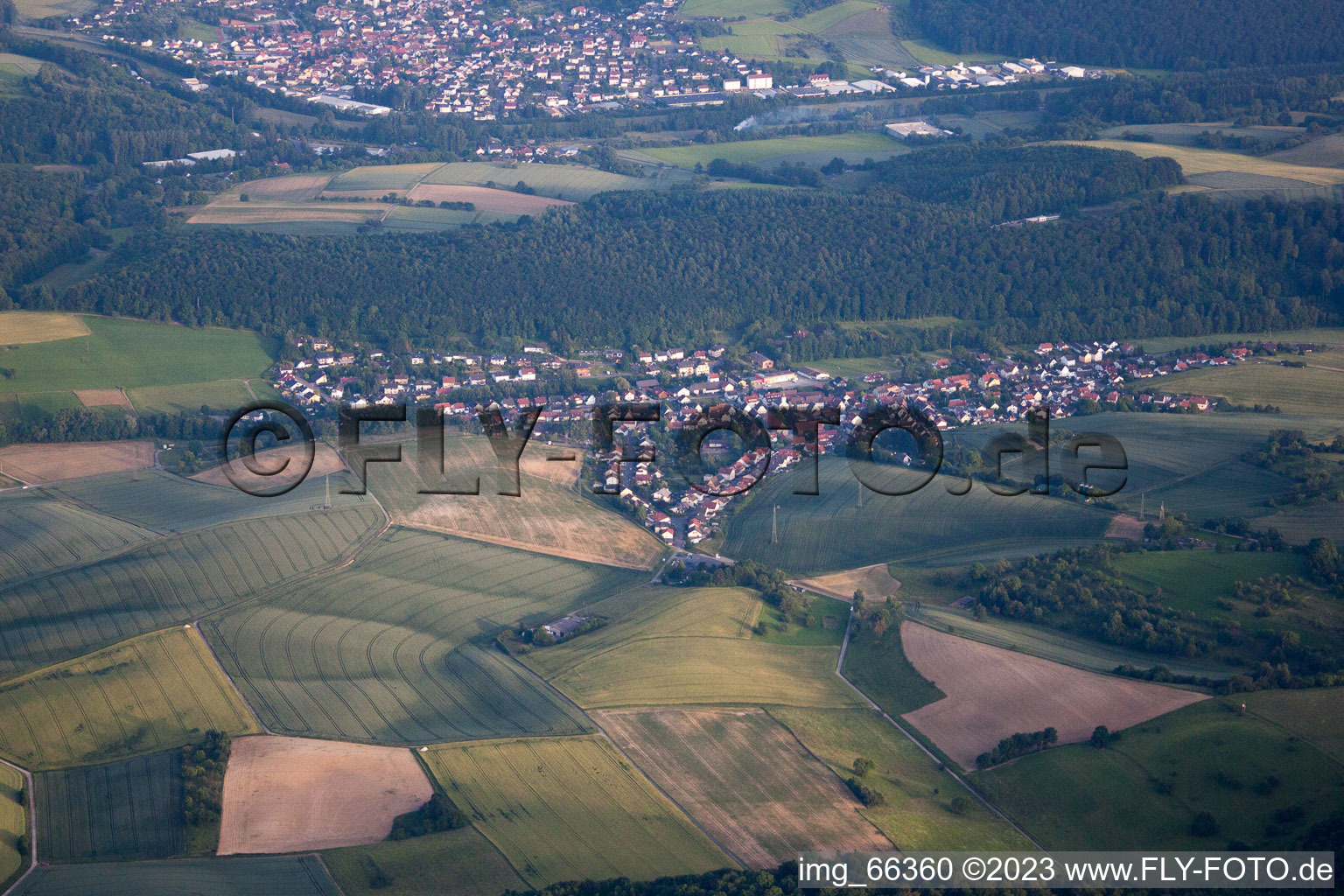 Vue aérienne de Mauer dans le département Bade-Wurtemberg, Allemagne
