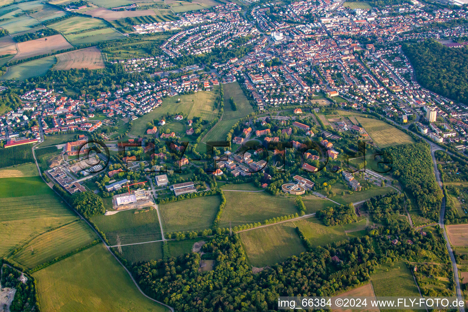 Photographie aérienne de Centre psychiatrique du nord de Baden du nord-est à le quartier Altwiesloch in Wiesloch dans le département Bade-Wurtemberg, Allemagne