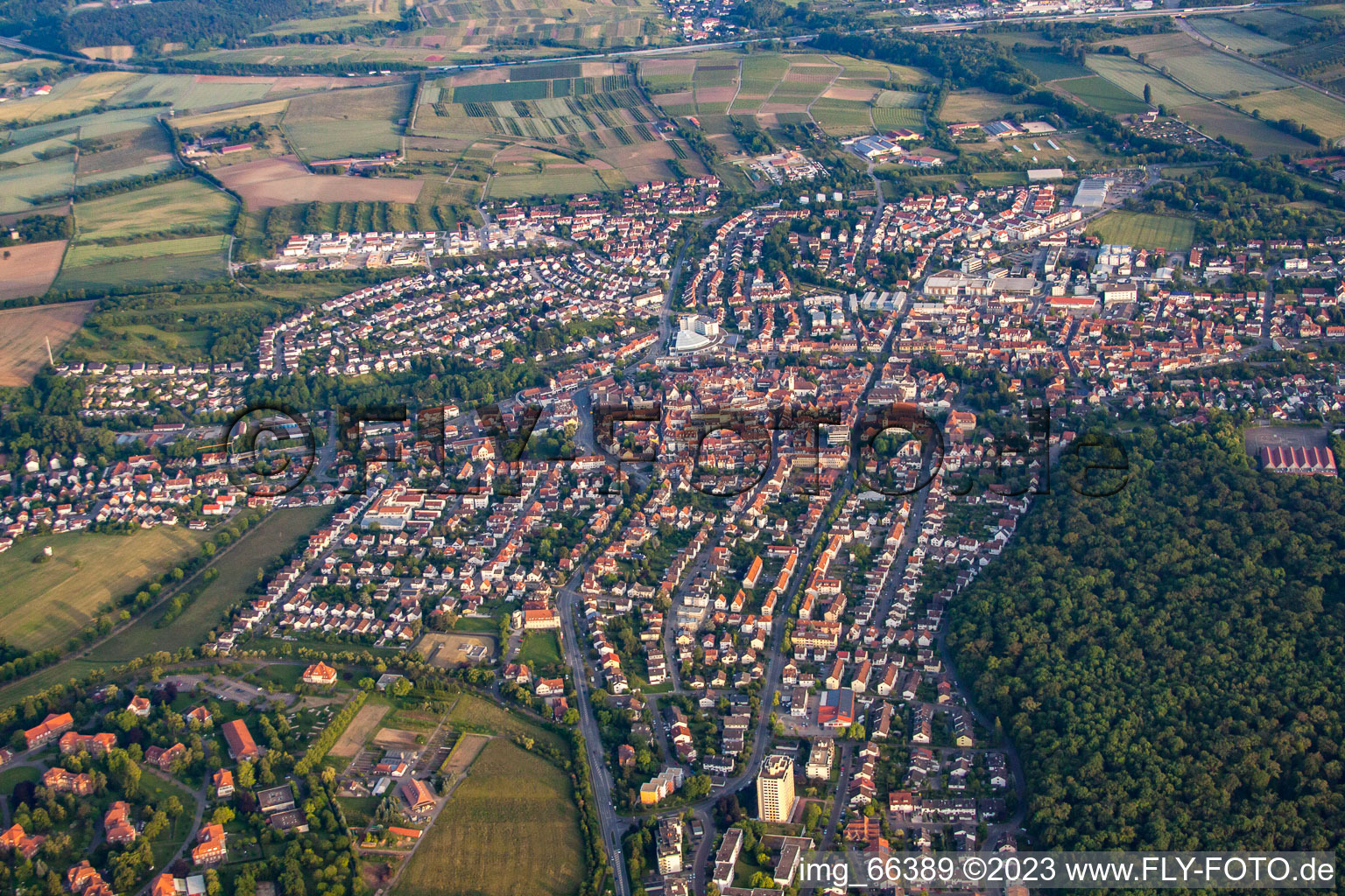 Vue aérienne de Du nord à Wiesloch dans le département Bade-Wurtemberg, Allemagne