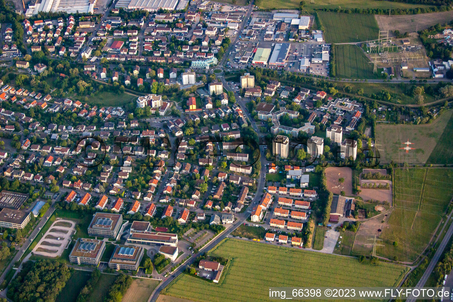 Vue aérienne de Kurpfalzstr. à Wiesloch dans le département Bade-Wurtemberg, Allemagne