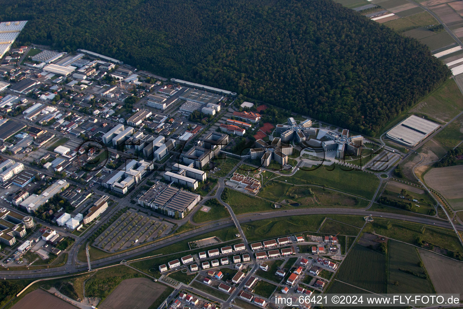 Walldorf dans le département Bade-Wurtemberg, Allemagne vue d'en haut