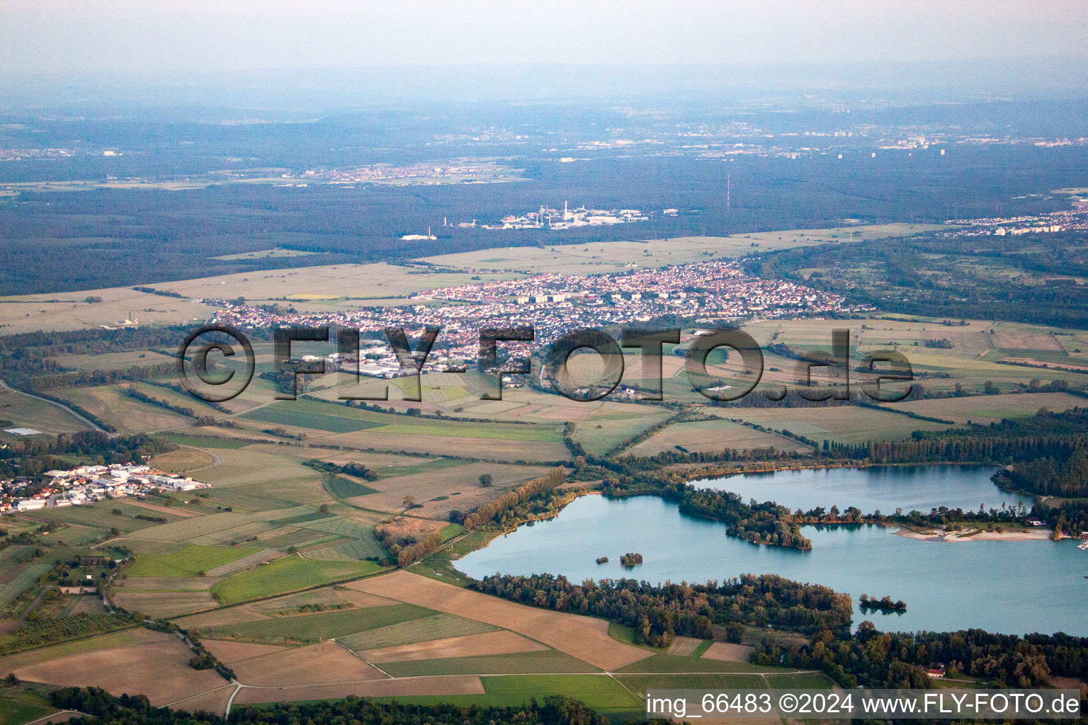 Quartier Hochstetten in Linkenheim-Hochstetten dans le département Bade-Wurtemberg, Allemagne d'un drone